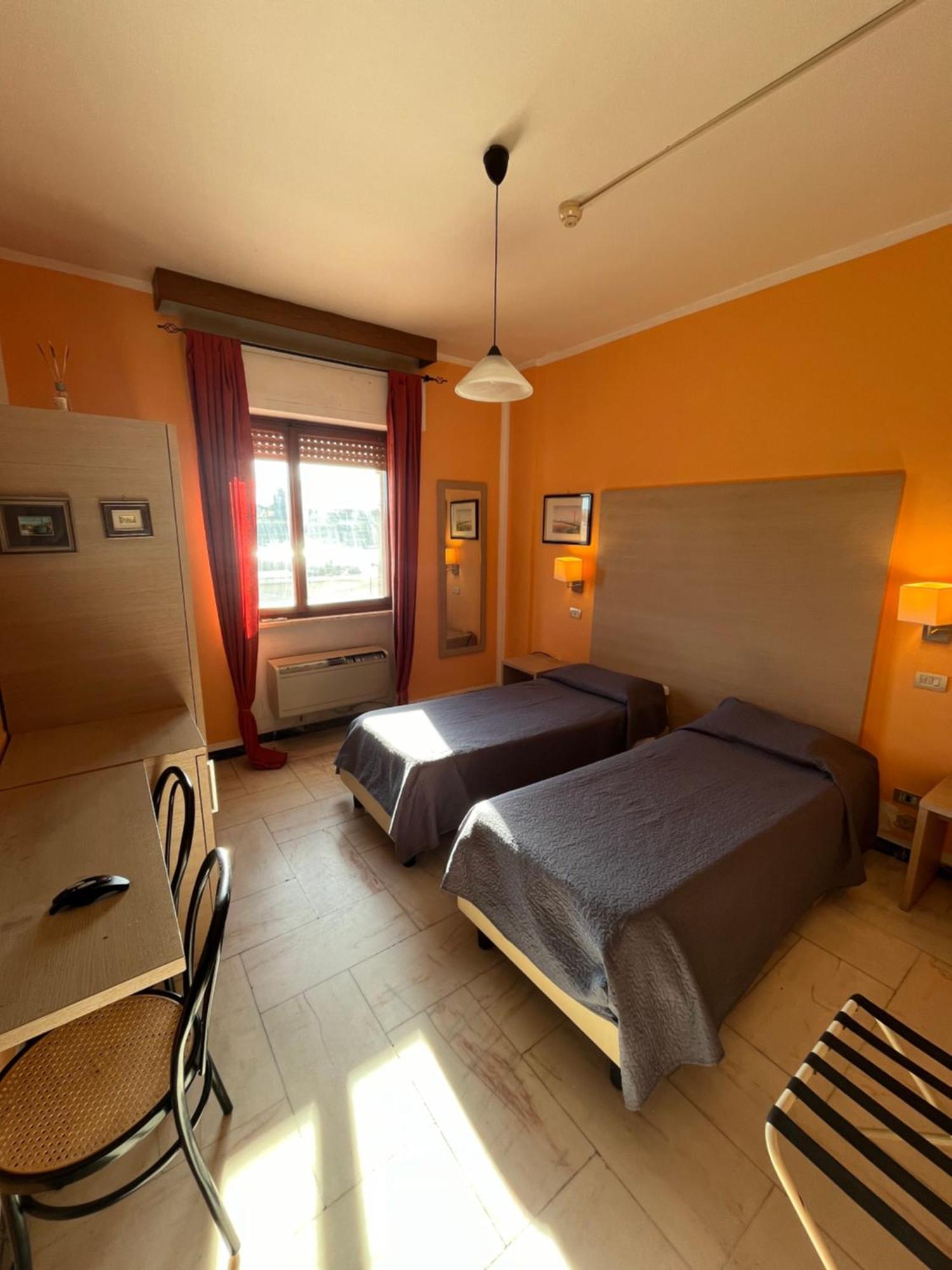 Hotel L'Approdo Brindisi Dış mekan fotoğraf