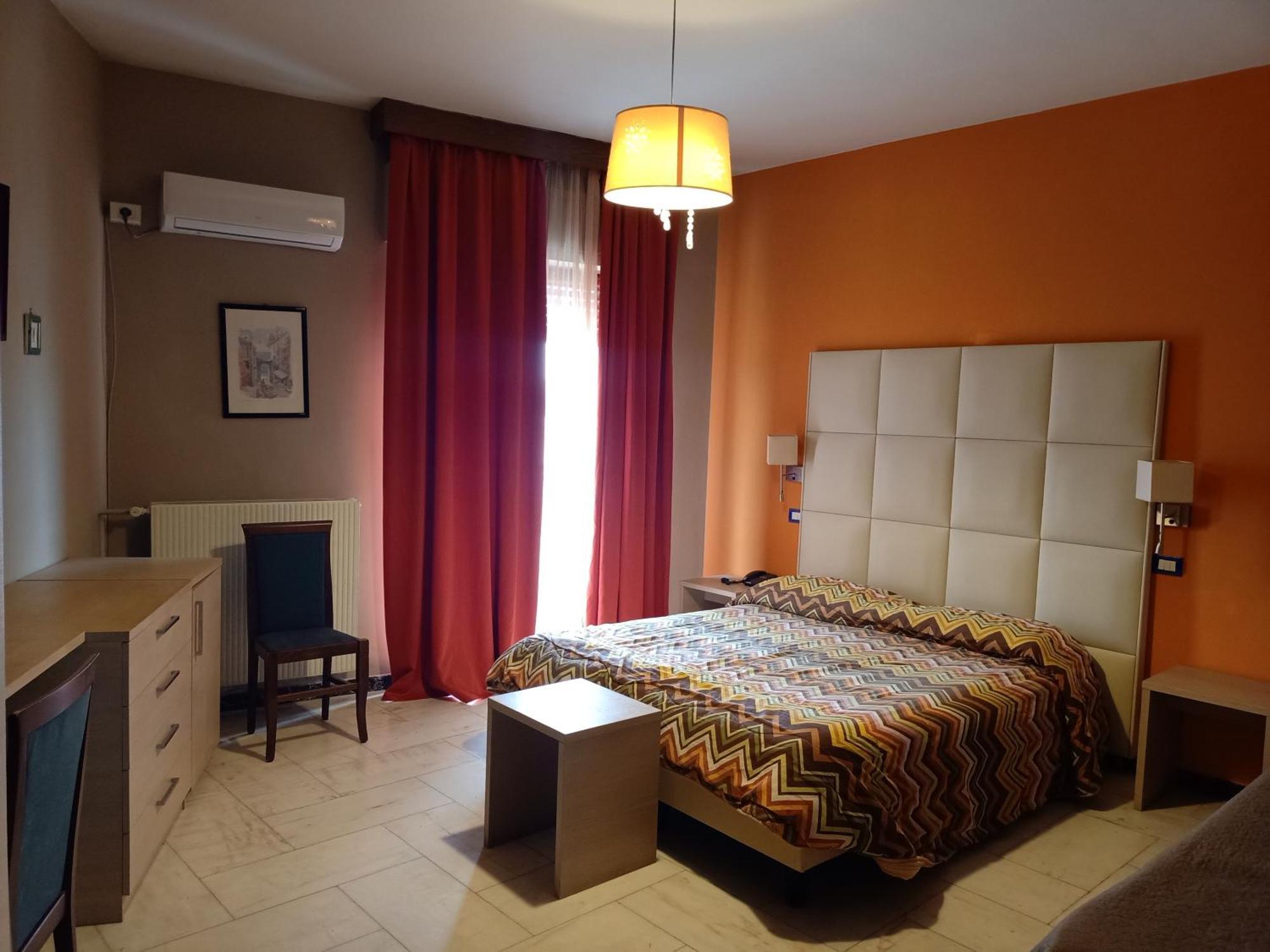 Hotel L'Approdo Brindisi Dış mekan fotoğraf